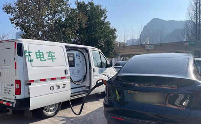 莎车汽车搭电